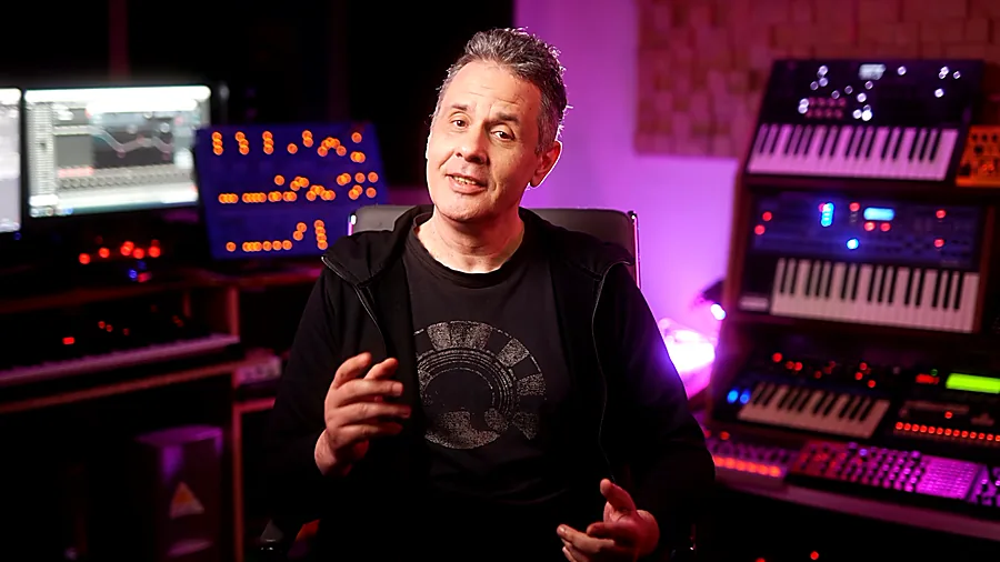 Victor Popescu în Square Sound Studio